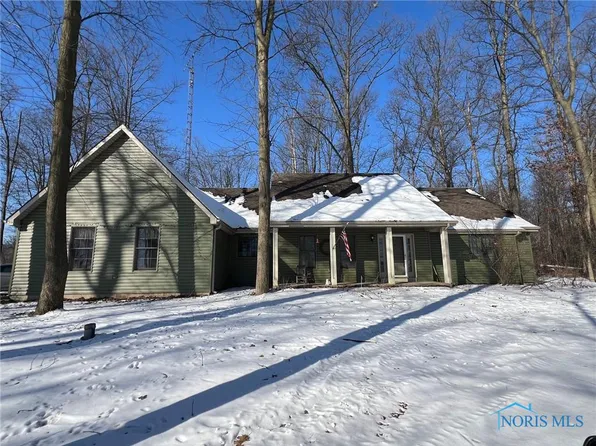 13155 Liberty Hi Rd, Bowling Green, OH 43402