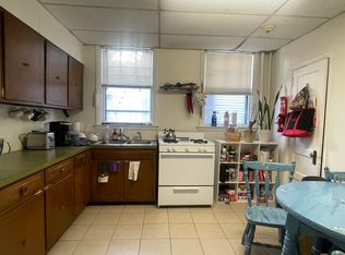 376 Benefit St APT 3, Providence, RI 02903