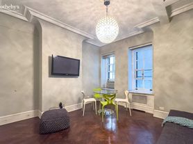 2109 Broadway