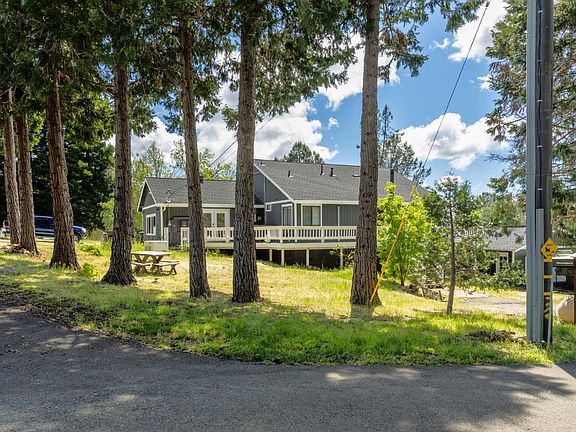 3rd image of 3621 Paydirt Dr