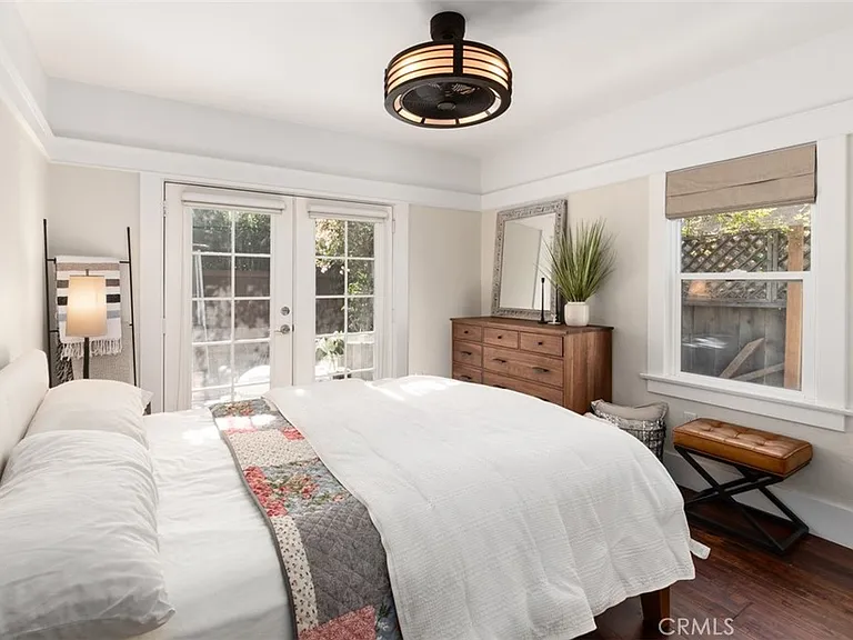 3390 Herman Ave — Photo 14