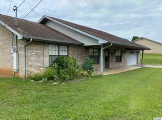 1401 Little Kaycee Dr, Sevierville, TN 37876