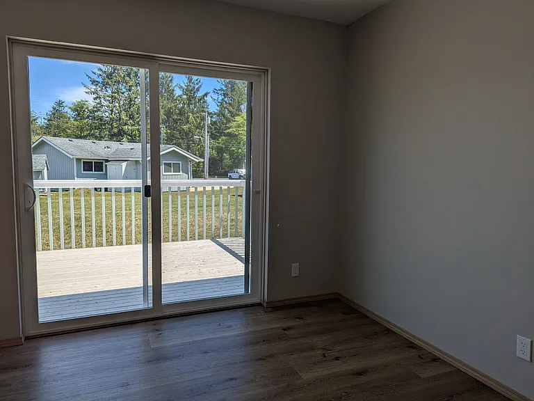 368 Snahapish Ave SE — Photo 7
