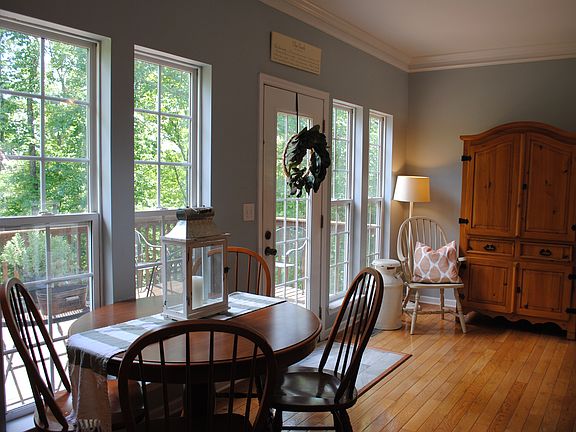 5th image of 6601 Bucksland Dr
