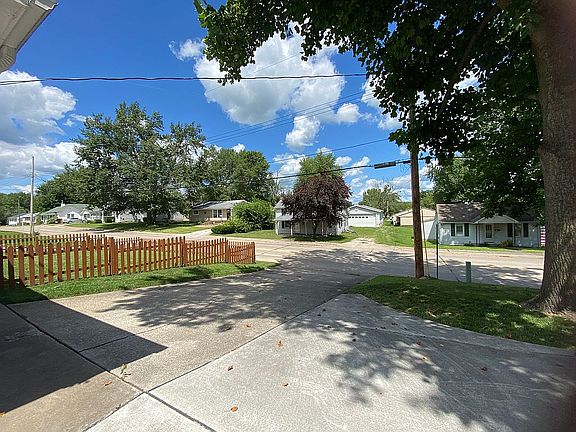 Driveway facing street 