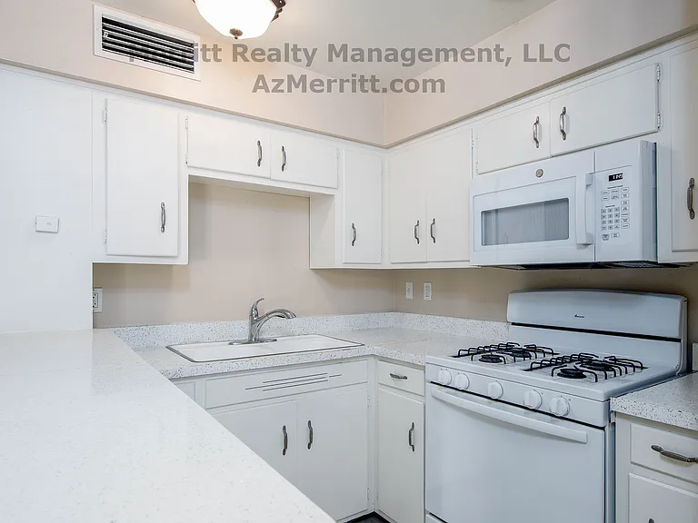 3673 E Bermuda St — Photo 10