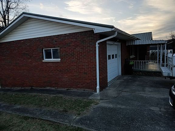Concrete extended driveway 