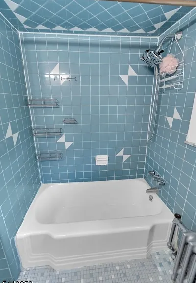 558 Argyle Ave #2 — Photo 9