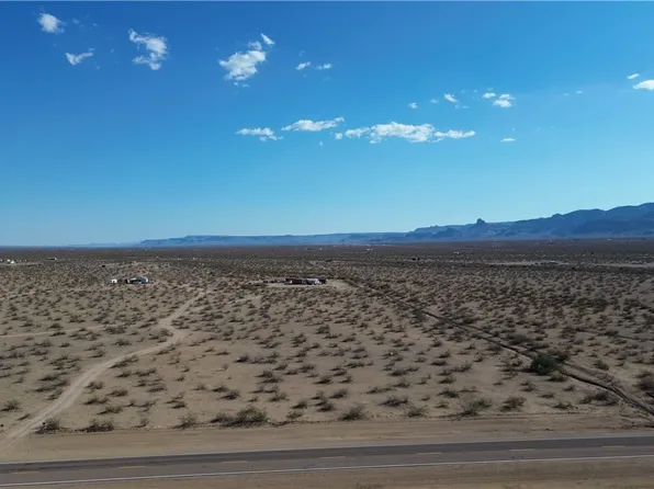 Shinarump Dr, Golden Valley, AZ 86413