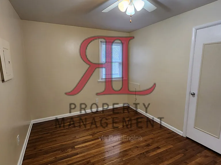 2436 Charlemagne St — Photo 24