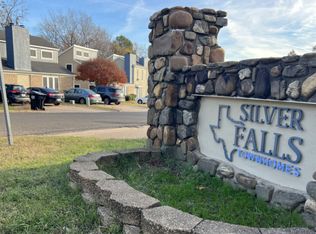 Silver Falls Townhomes, Longview, TX 75604