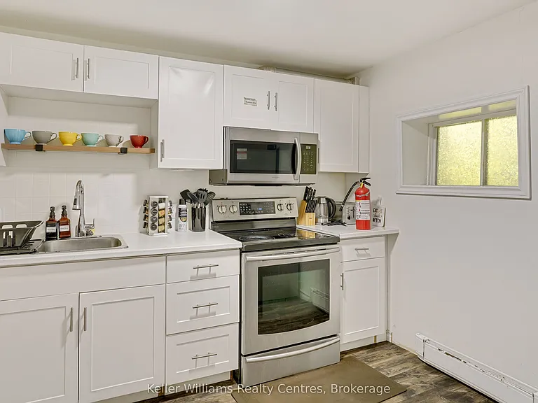 726 Berford St — Photo 14