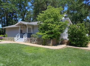 11888 Elnora Dr, Penn Valley, CA