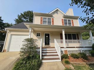 2824 Glastonbury Rd, Apex, NC 27539