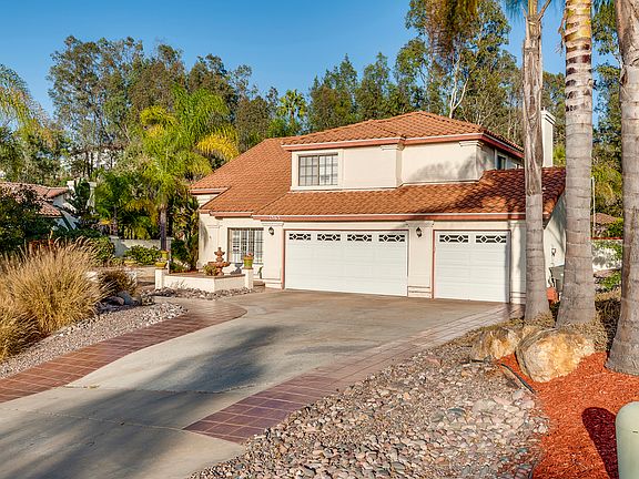 2nd image of 1563 Avenida Arriba