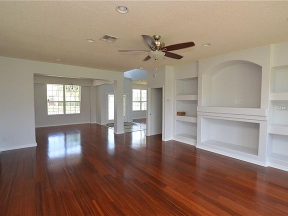 5th image of 1009 Jilliam Way