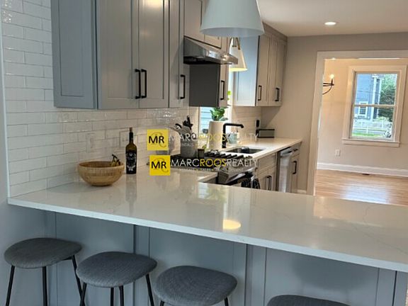 2nd image of 19 Rosegate Rd #1