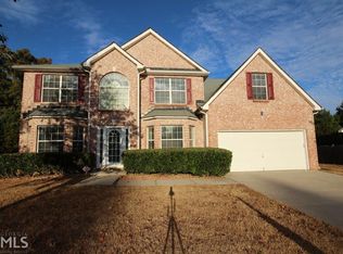 6008 Redtop Loop, Fairburn, GA 30213
