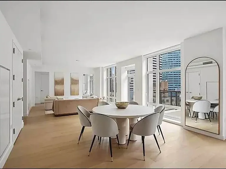 115 E 55th St #Penthouse 4 — Photo 13
