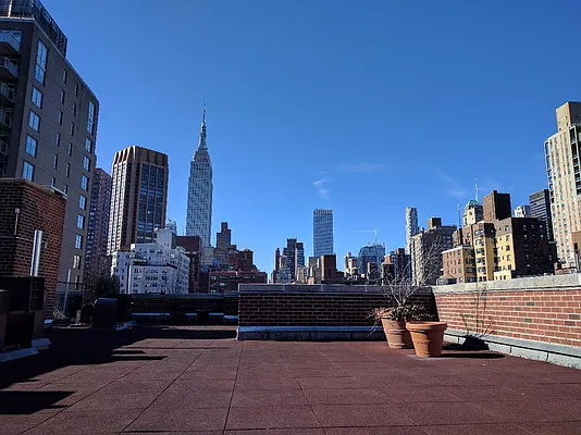 Sold by Real Direct | media 10