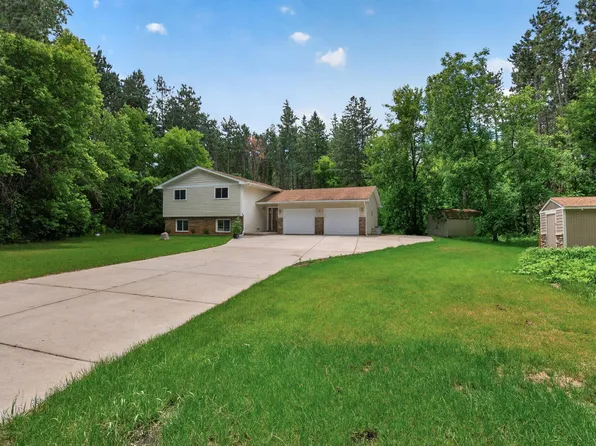 900 Evergreen Trl, Lino Lakes, MN 55014