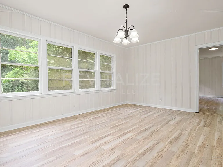 2505 Robin Hood Dr — Photo 7