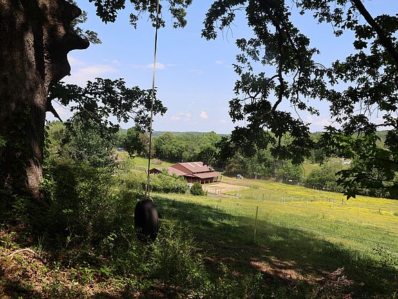 48th image of 200 Reavley Rd