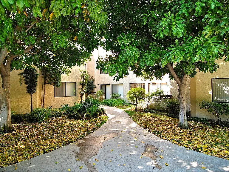 Fairmont — Photo 11