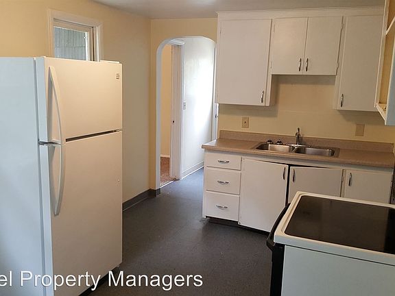 2nd image of 804 1/2 N 15th St