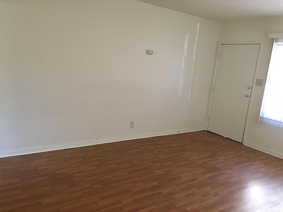 5th image of 5941 Arroyo Dr APT A