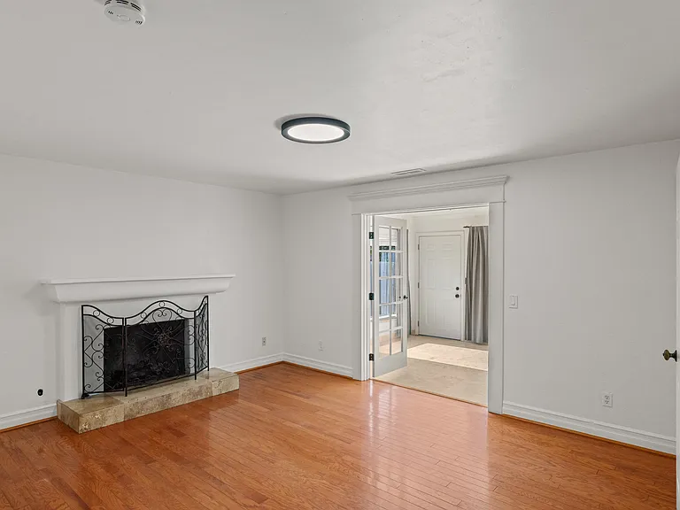 1225 Mescal St #B — Photo 5