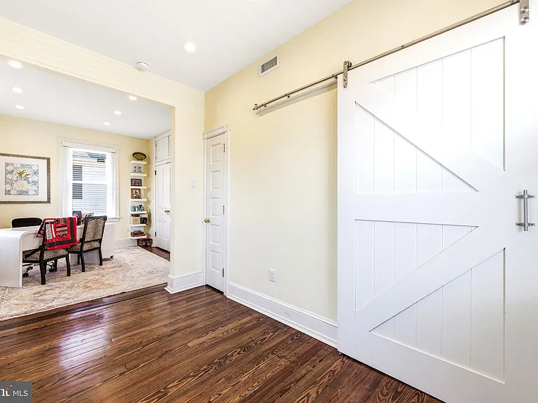 217 Wayne Ave — Photo 20