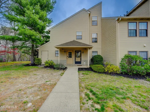 300 Sage Court, Jackson, NJ 08527