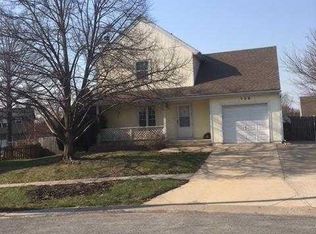 738 N McCaffree Cir, Gardner, KS 66030