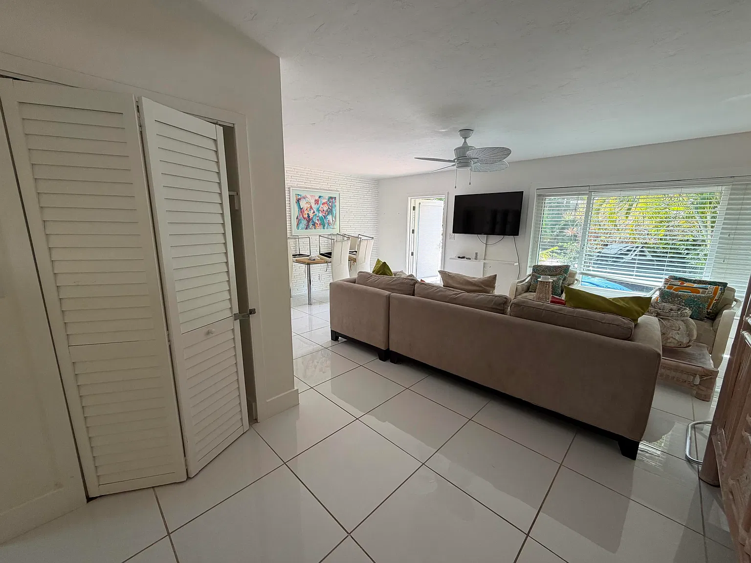 1 bed, 2.0 bath, 2937 sqft, $2,649 — Photo 3
