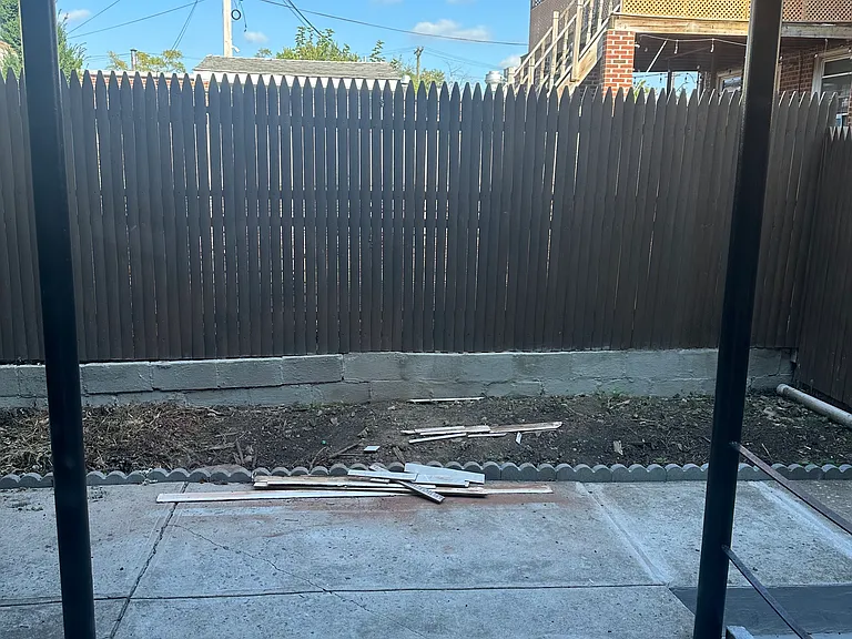Backyard New fences and cement