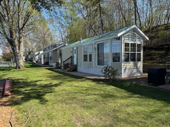 1663 Us Highway 8 #7, Saint Croix Falls, WI 54024