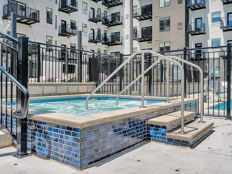 Ardor on the Bluffs South Loop Residences — Photo 8