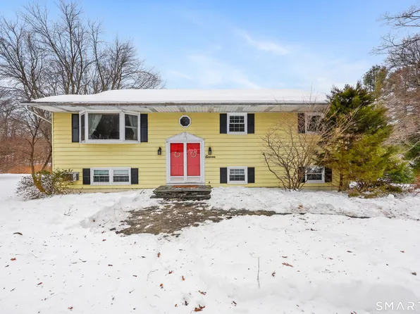 11 Apple Blossom Lane, New Fairfield, CT 06812