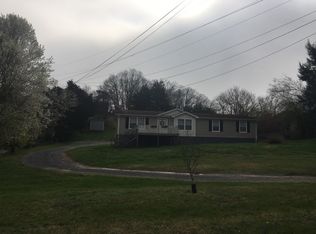 707 Old Elizabethton Hwy, Bluff City, TN 37618