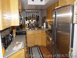 4th image of 937 Woodside Ave #937