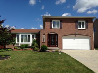 167 Shetland Dr, Williamsville, NY 14221
