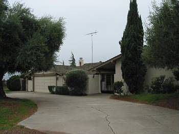 1st image of 210 Los Hermanos Ct