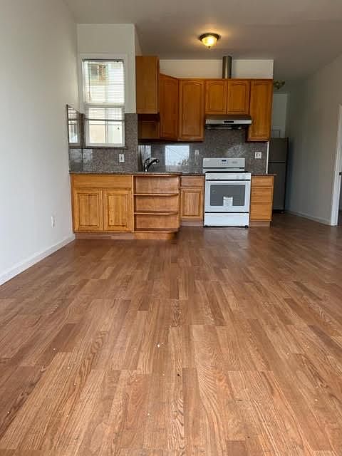 1st image of 1169 Gilman Ave