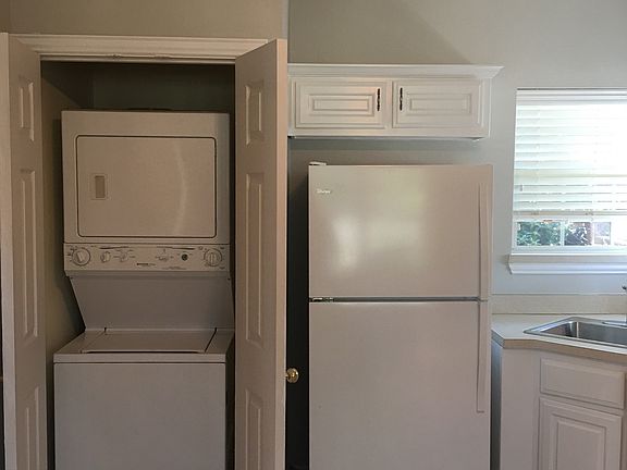 Laundry/Kitchen