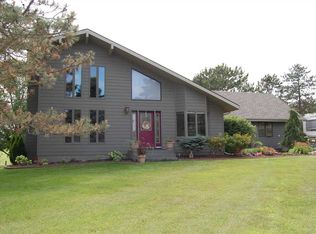 28105 115th Rd, Kearney, NE 68845