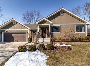 6516 Royal Glen Ct, Lisle, IL 60532