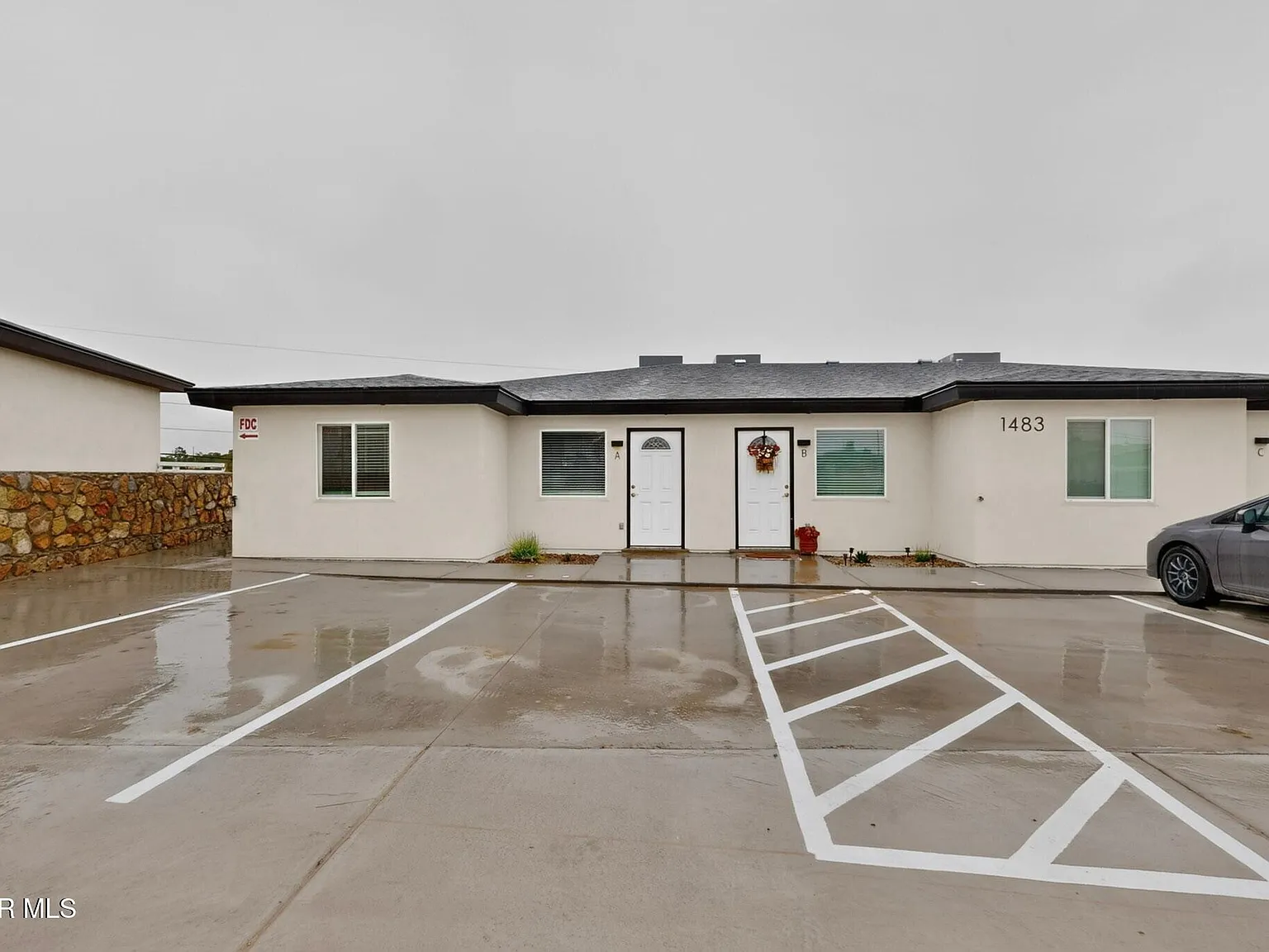 2 bed, 2.0 bath, 1150 sqft, $1,200 — Photo 2