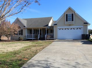 4 David Dr, Cave Spring, GA 30124