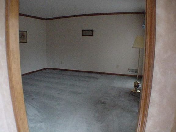 3rd image of 2528 Fair Oaks Dr